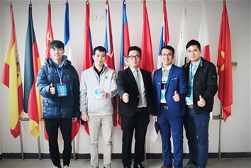 Sinh viên khoa Điện tử Viễn thông tham gia Nghiên cứu khoa học