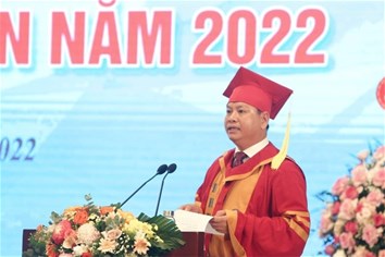 TRƯỜNG ĐẠI HỌC ĐIỆN LỰC TRAO BẰNG TỐT NGHIỆP CHO  CÁC TÂN THẠC SĨ, KỸ SƯ NGÀNH ĐIỆN TỬ VIỄN THÔNG NĂM 2022