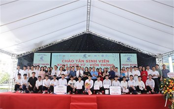 Lễ Chào tân sinh viên D20 của Khoa Điện tử Viễn thông