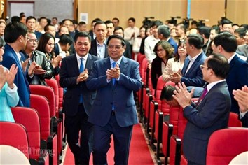 Ba trụ cột ngành Công thương vững vàng bước vào kỷ nguyên mới