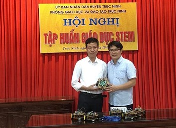 STEM - Đánh thức trí tuệ làng trong thời đại 4.0